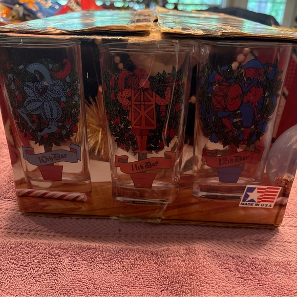 Vintage Indiana glass twelve day’s of Christmas glasses complete set in original - Picture 5 of 11